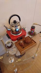 「茶は服のよきように点て」。